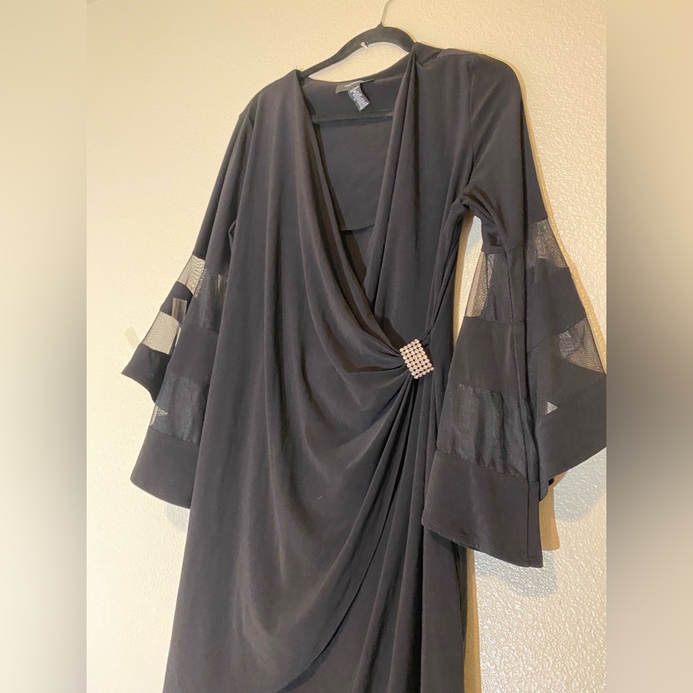 R&M Richards Black Dress with Sheer Flared Sleeves Size 16 - Picture 7 of 9
